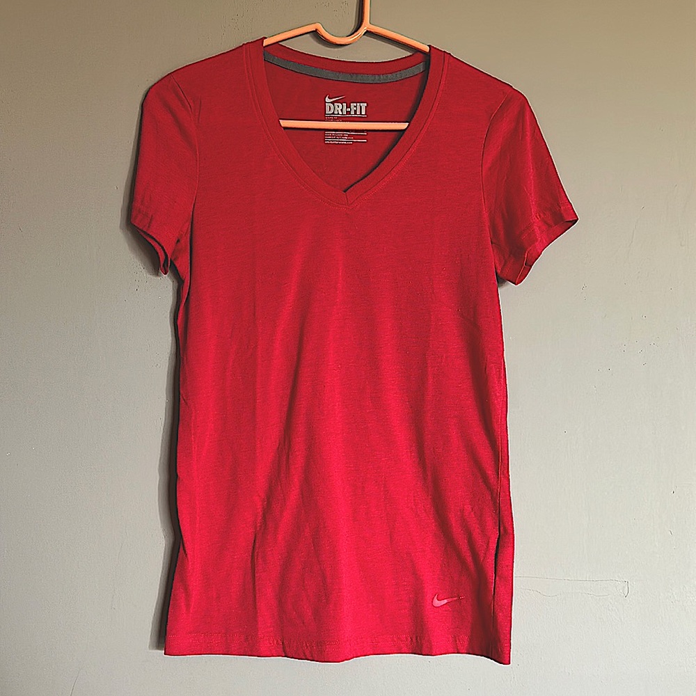 Heathered red Nike Dri-fit XS
